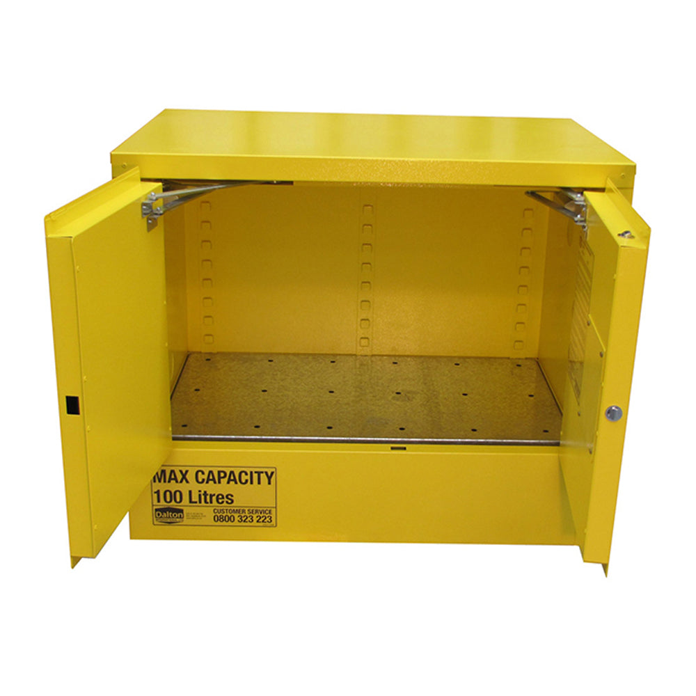 Flammables Cabinet 100L, 1 shelf